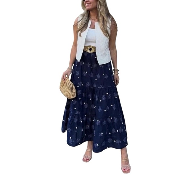 Zara Tiered Embroidered Midi Maxi Skirt Size M Blogger Favorite - Picture 1 of 9